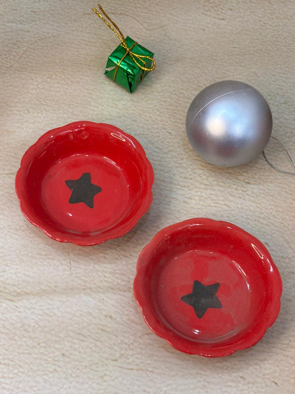 Crimson Star Dip Dish (Set of 2)