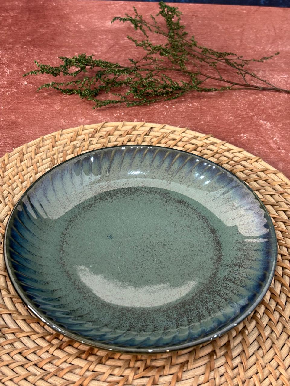 Olive Green with Lines Glaze Dinner Set (Set of 3)
