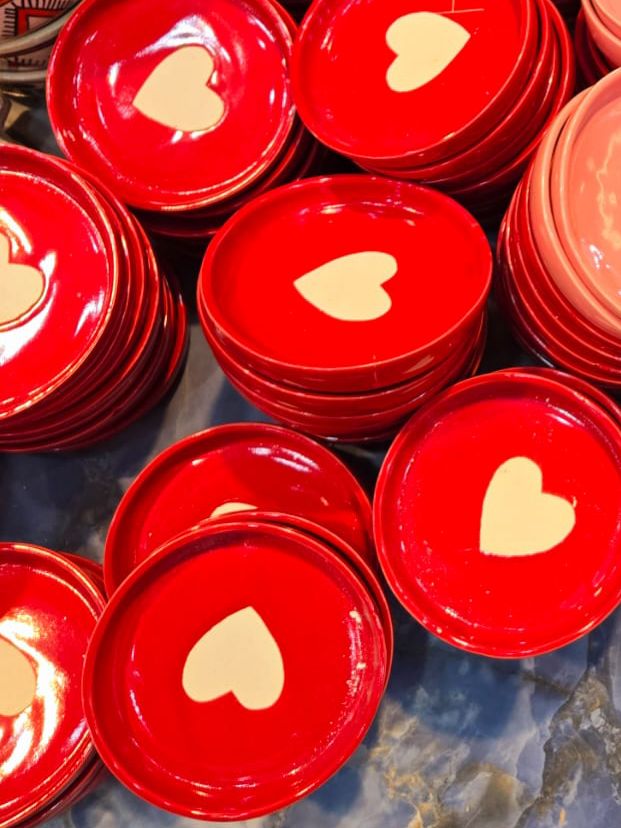 Red Heart Snack Plate (Set of 2)