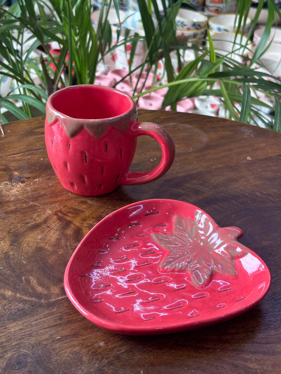 Strawberry Mornings Set