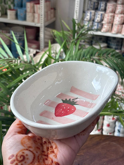 Berry Stripe Charm Snack Bowl