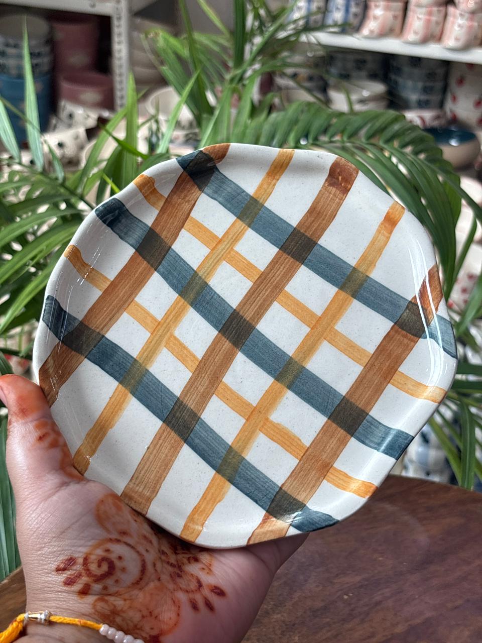 Cocoa Plaid Snack Plates Set (Set of 2)