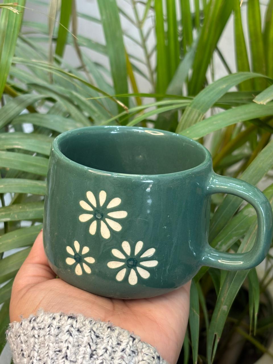 Cozy Daisy Mug-Green