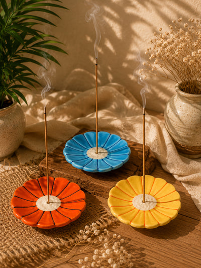 Élan Petals Incense Holders/Agarbatti Stands-Set of 3 (Assorted Colors)