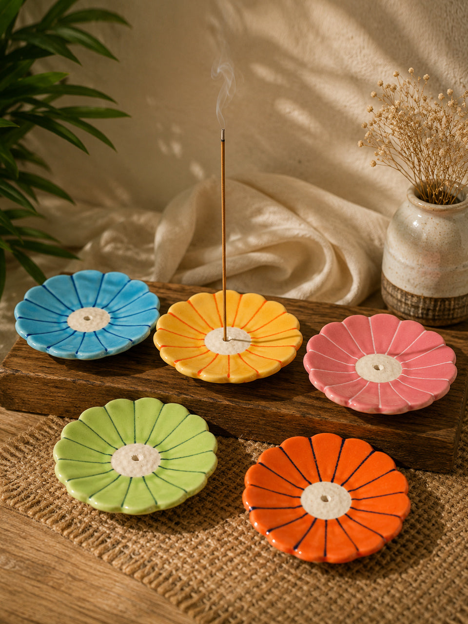 Élan Petals Incense Holders/Agarbatti Stands-Set of 5 (Assorted Colors)
