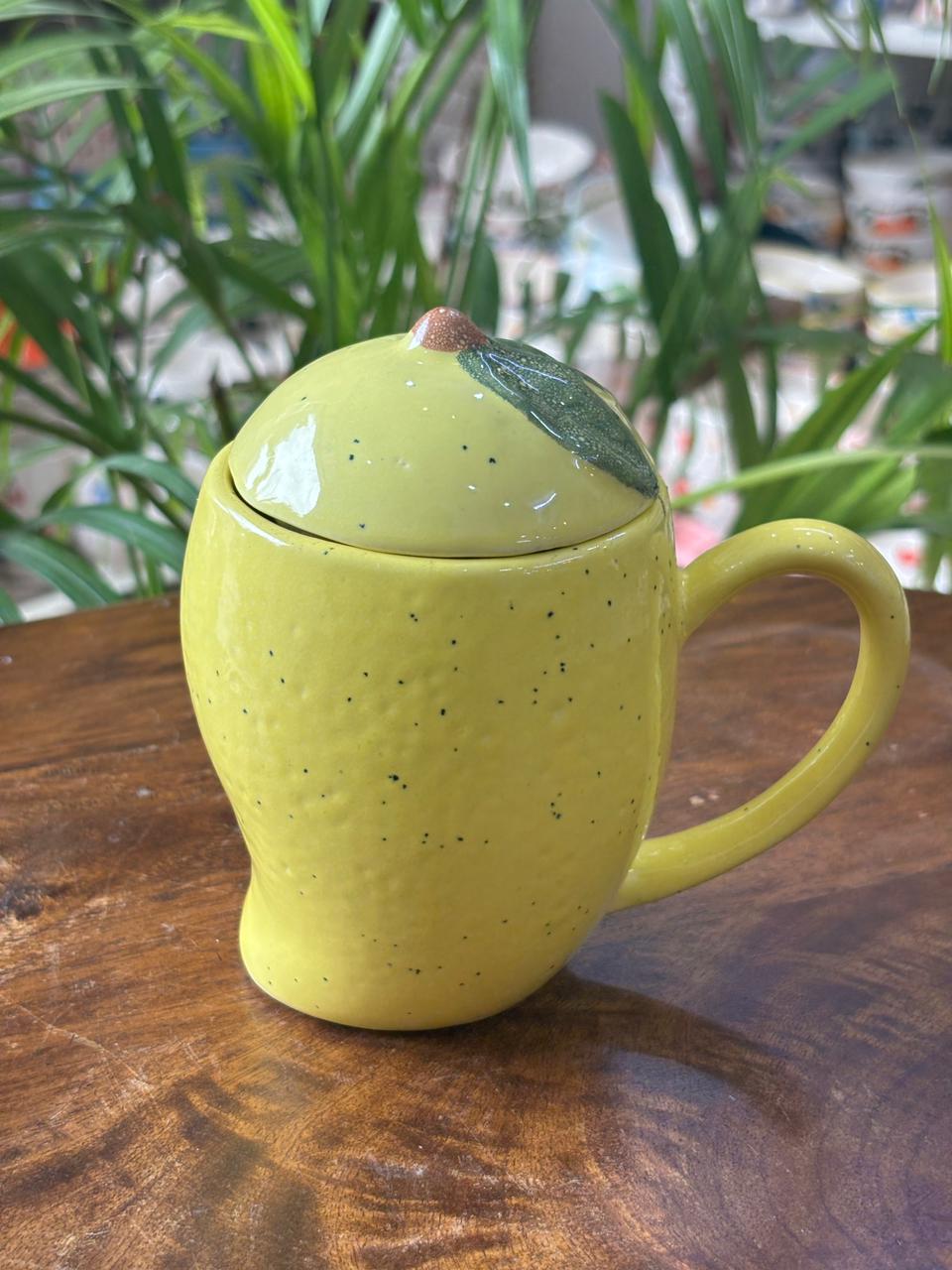 Golden Mango Mug with Lid