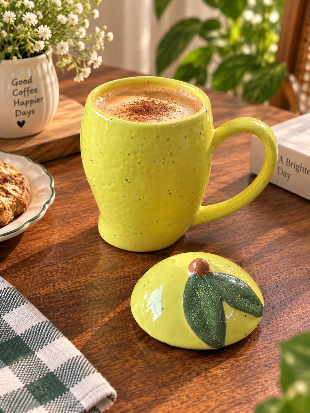 Golden Mango Mug with Lid