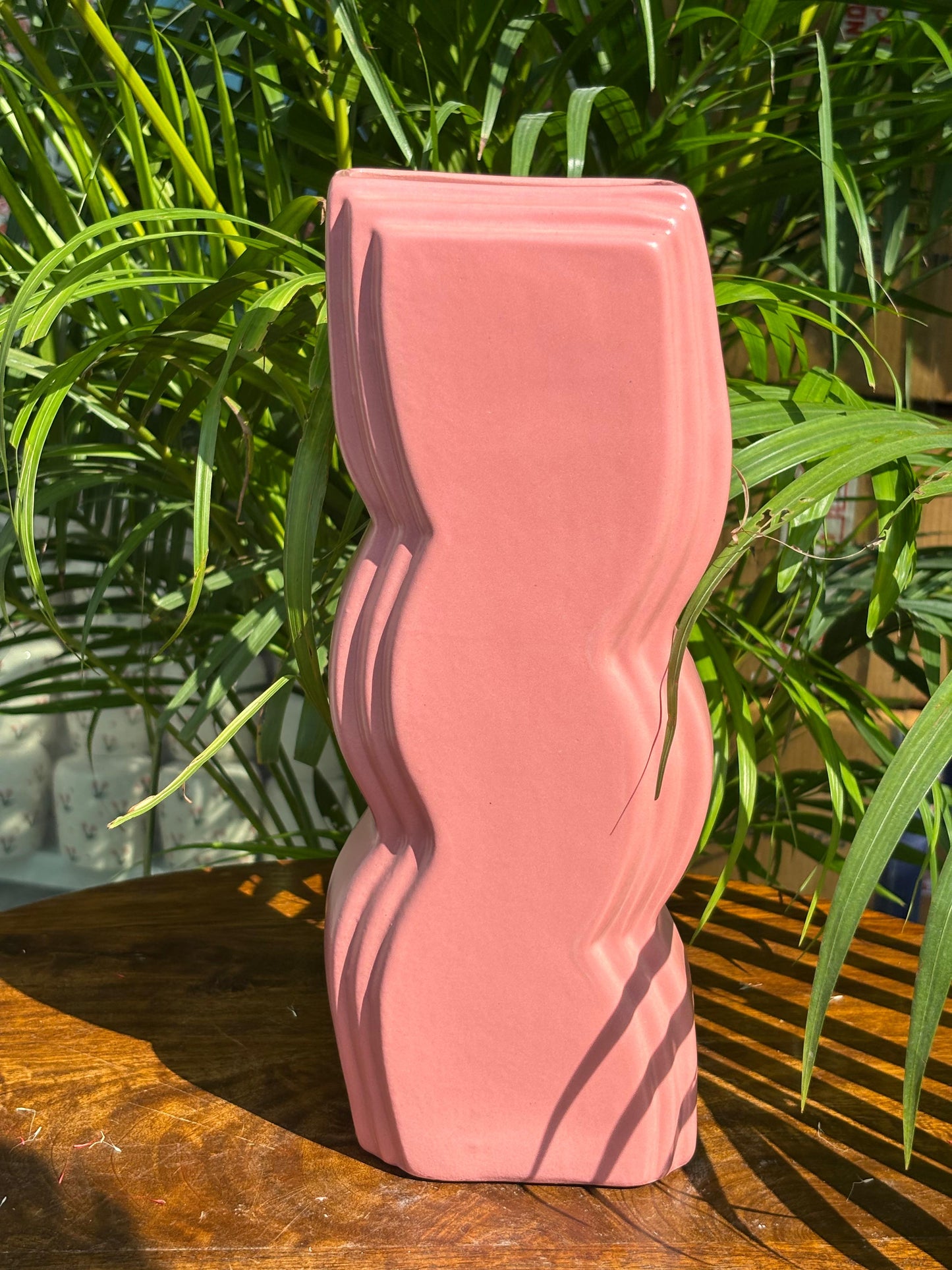 Rosé Wave Vase
