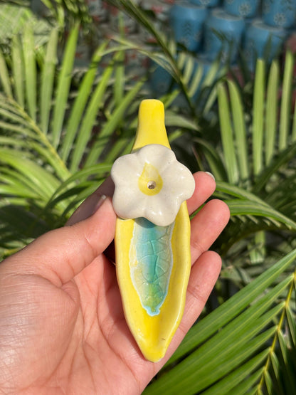 Blooming Leaf Incense Holders/Agarbatti Stands (Set of 4 Assorted Colors)