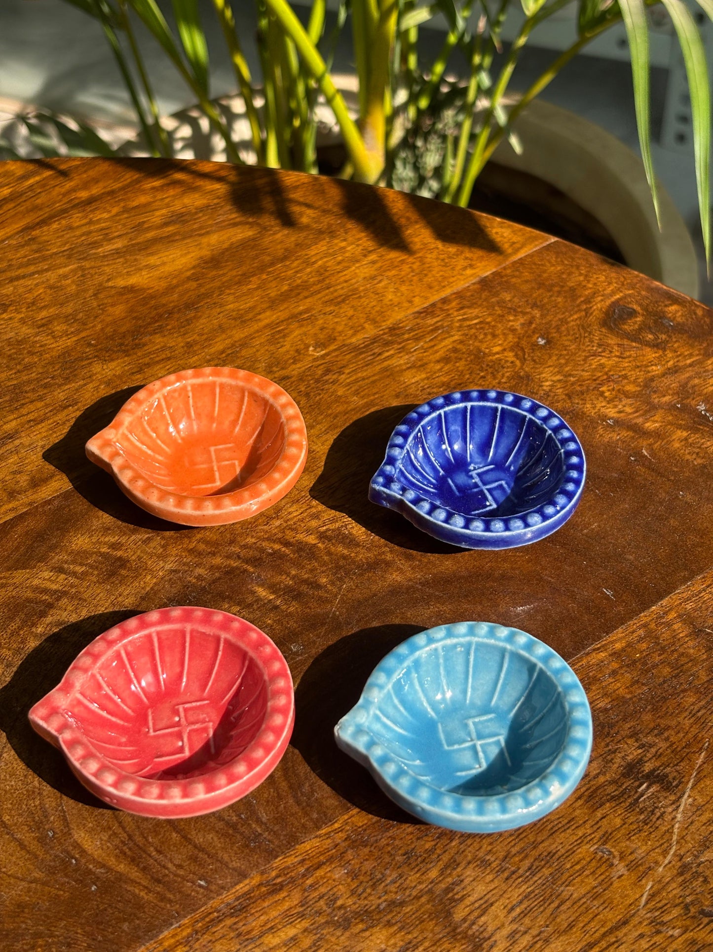 Rangoli Hues Diya's (Set of 4 Assorted Colors)