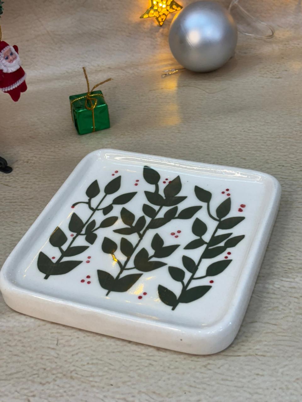 Festive Leaves Coffee Mug & Snack Plate Set (Set of 2)