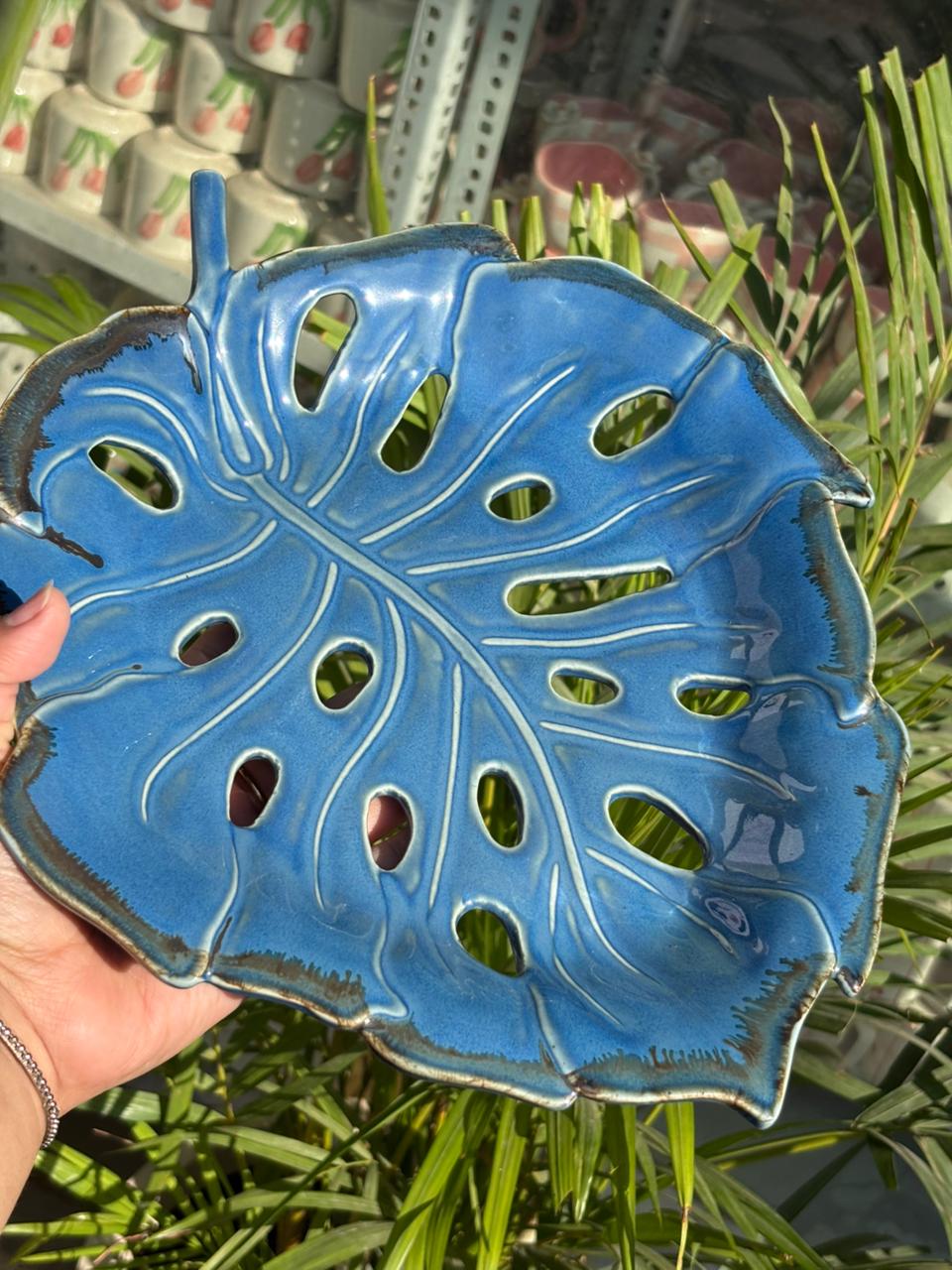 Imperial Blue Leaf Luxe Serveware with Dip Bowl