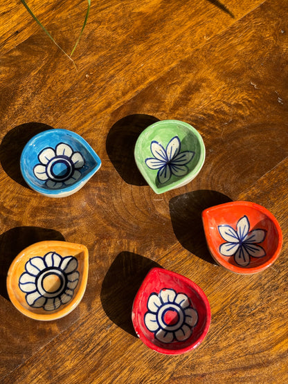 Petal Glow Diyas – (Set of 5 Assorted)