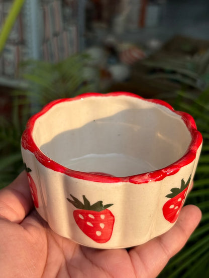 Strawberry Scallop Snack Bowls (Set of 2)