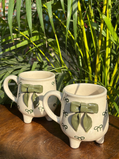 Green Scarlet Bow Leg Coffee Mug