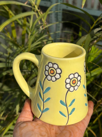 Yellow Daisy Dew Mug