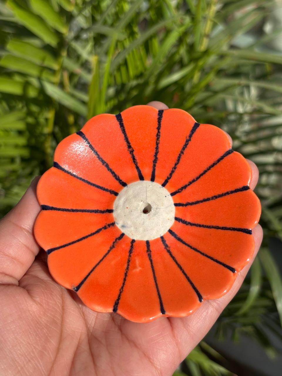 Élan Petals Incense Holders/Agarbatti Stands-Set of 5 (Assorted Colors)